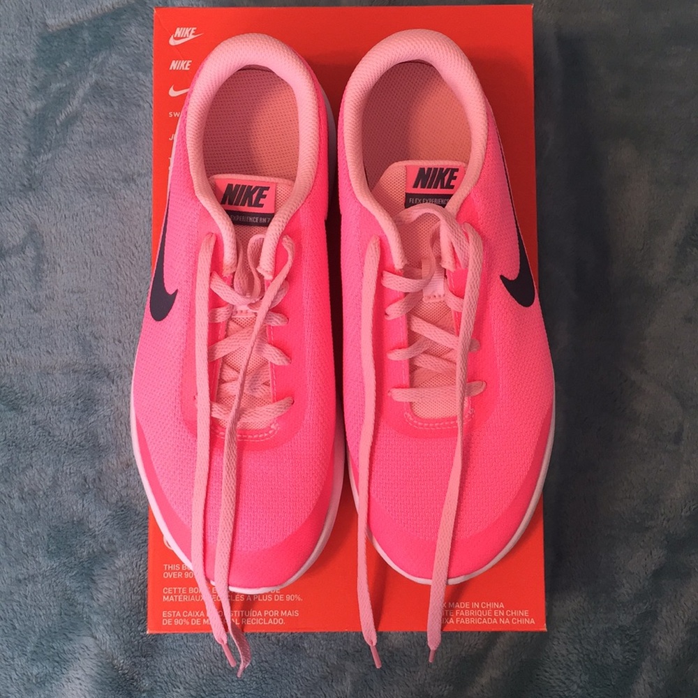 Nike Running Shoes - Picture 5 of 8